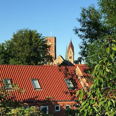 Selvbetjent Lejlighed I Centrum Ved Aen Apartment Ribe Exterior foto
